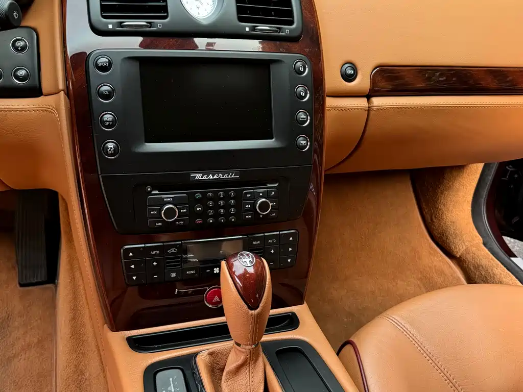 Maserati Quattroporte 2013 — фото 14