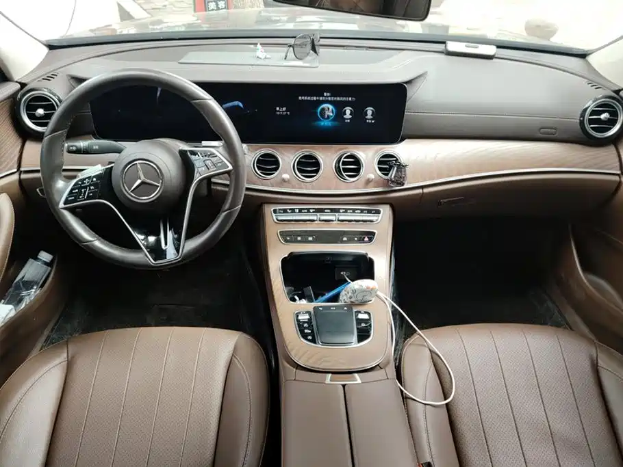 Mercedes-Benz E-Class 2021 — фото 11