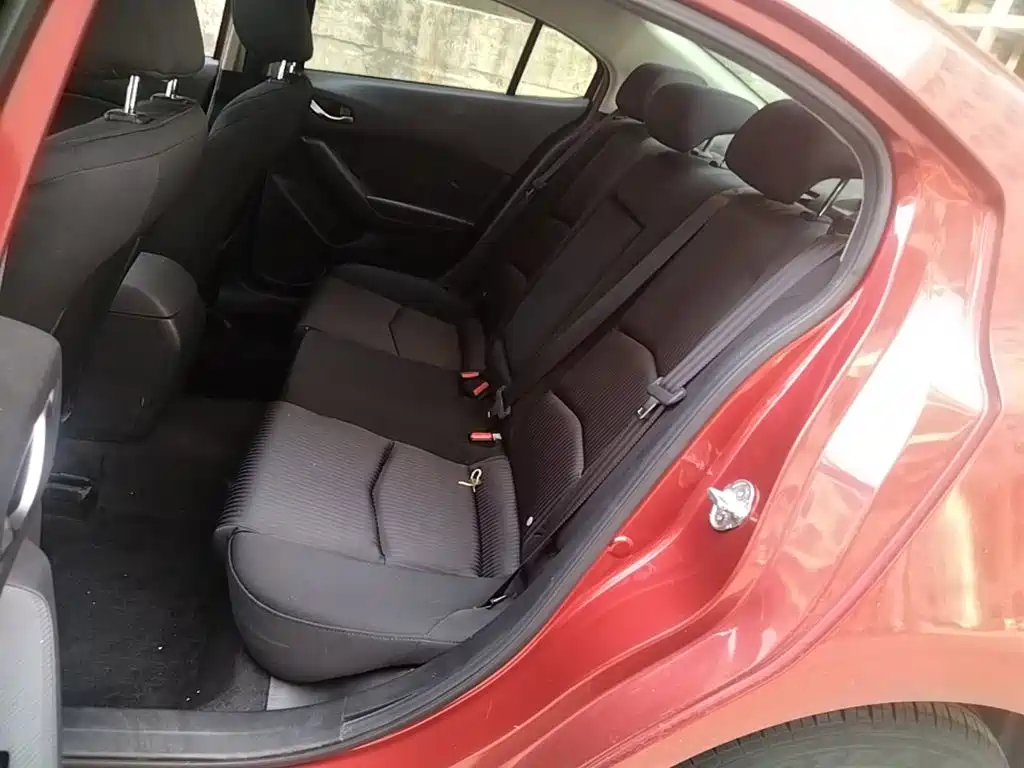 Mazda 3 Axela 2014 — фото 17