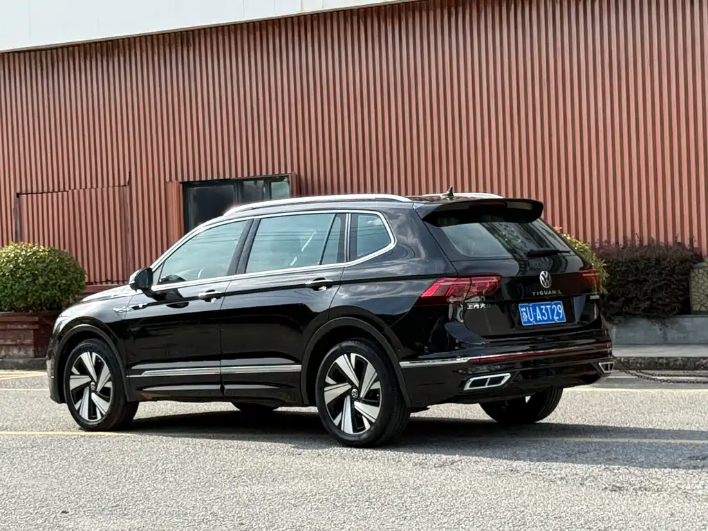 Volkswagen Tiguan L 2023