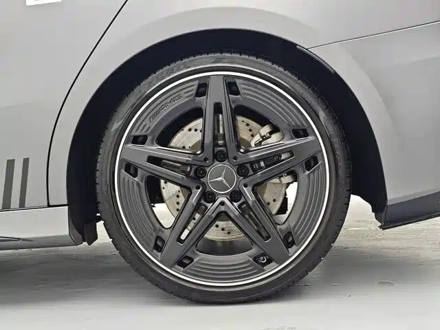 Mercedes-Benz A-Class AMG 2024 — фото 19