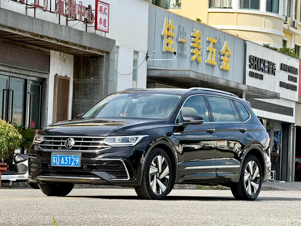 Volkswagen Tiguan L 2023