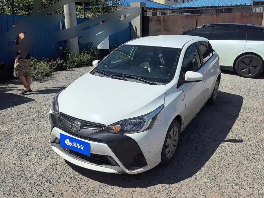 Toyota Yaris L 2016