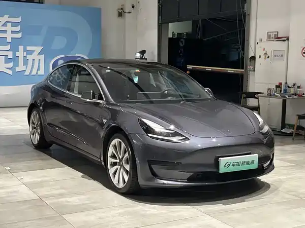 Tesla Model 3 2020