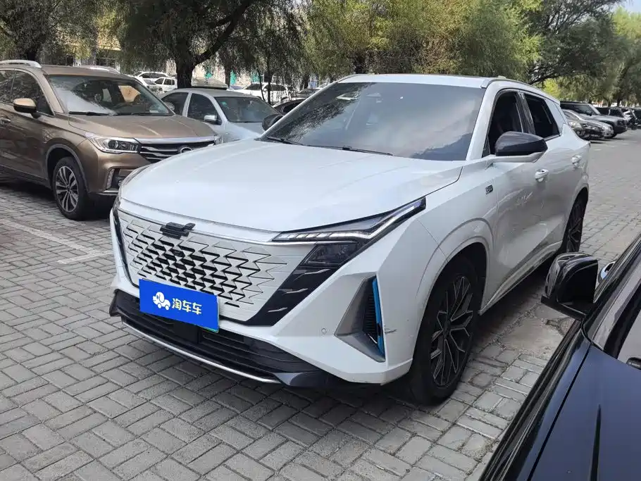 Changan Auchan Z6 New Energy 2023 — фото 1