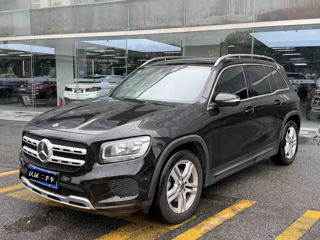 Mercedes-Benz GLB 2022 — фото 1