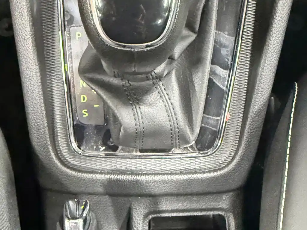 Skoda Octavia 2022 — фото 11