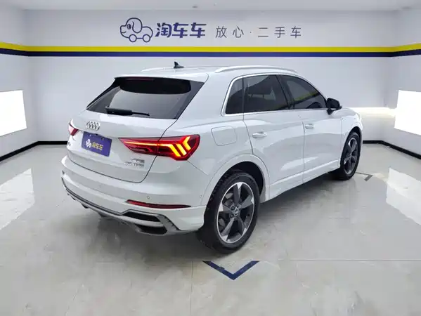 Audi Q3 2021