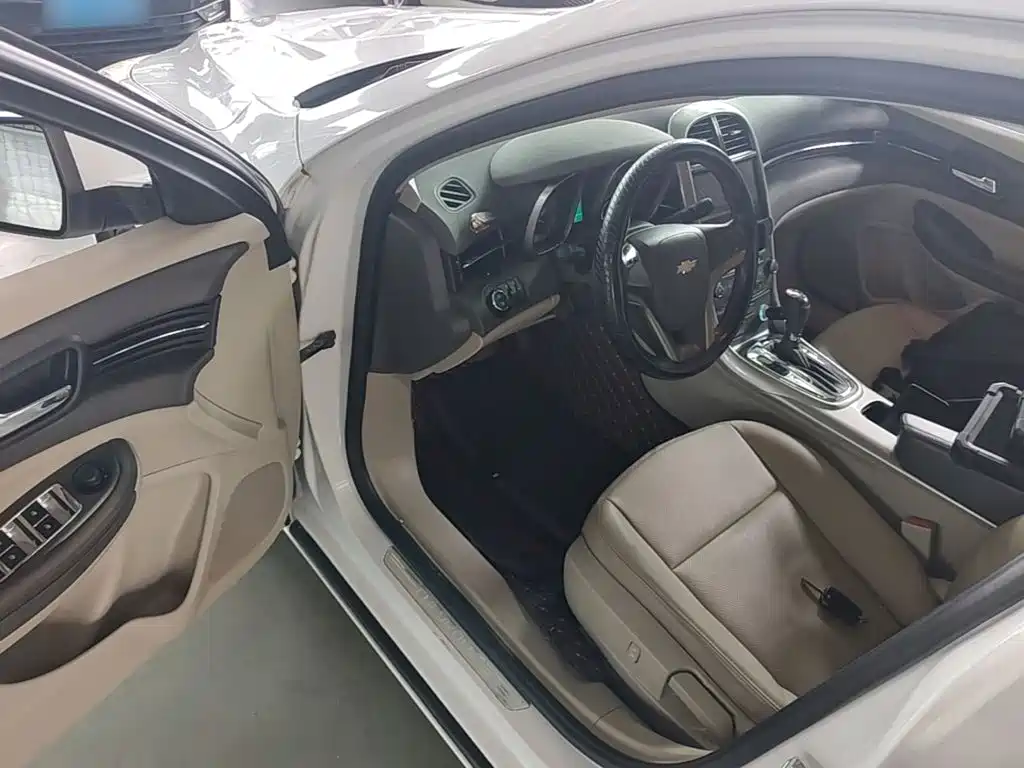 Chevrolet Malibu 2014 — фото 16