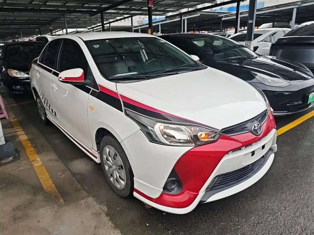 Toyota Yaris L 2018 — фото 4