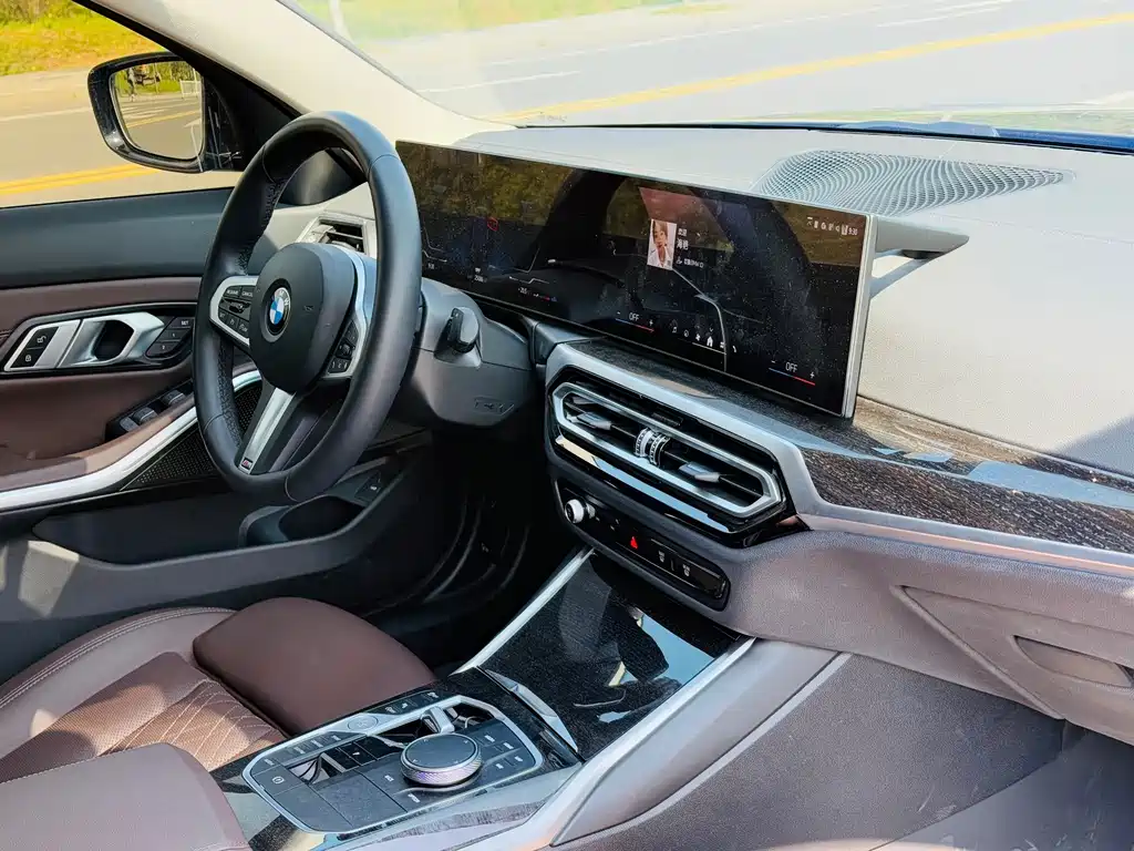 BMW 3 Series 2024