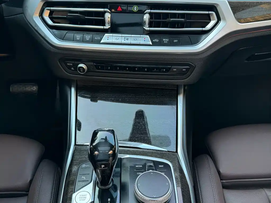 BMW 3 Series 2020 — фото 16