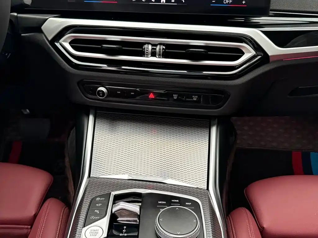 BMW 3 Series 2023 — фото 17