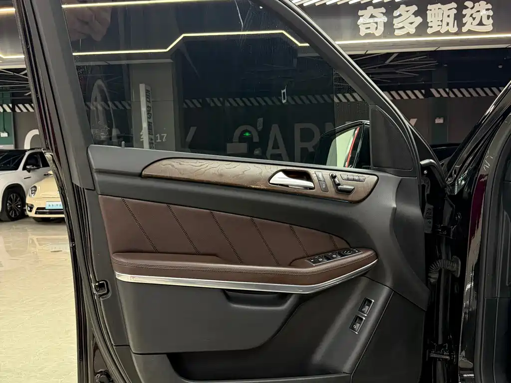 Mercedes-Benz GL-Class 2015 — фото 27