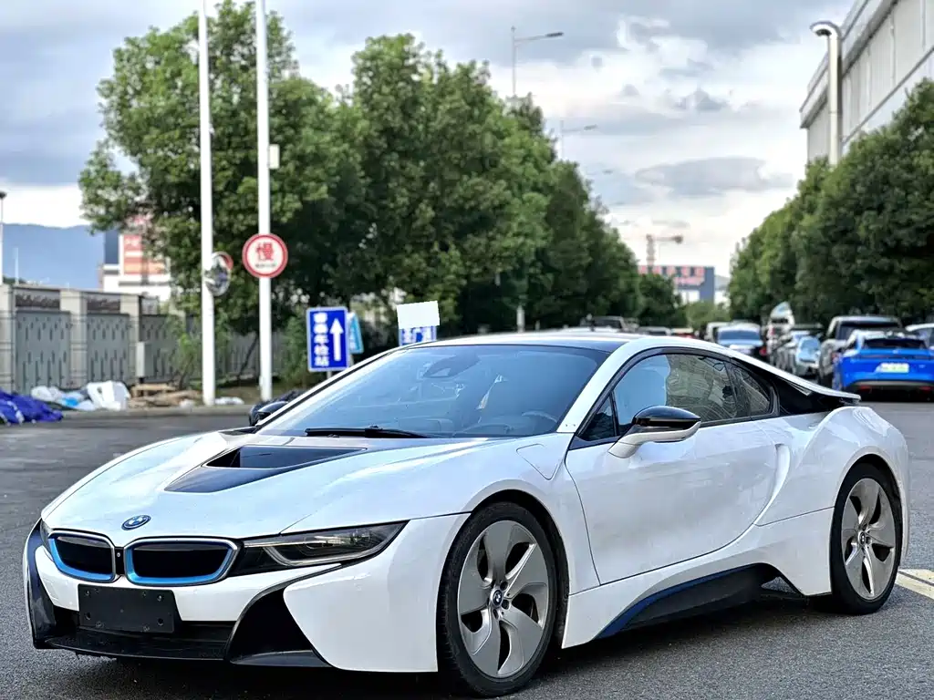 BMW i8 2016