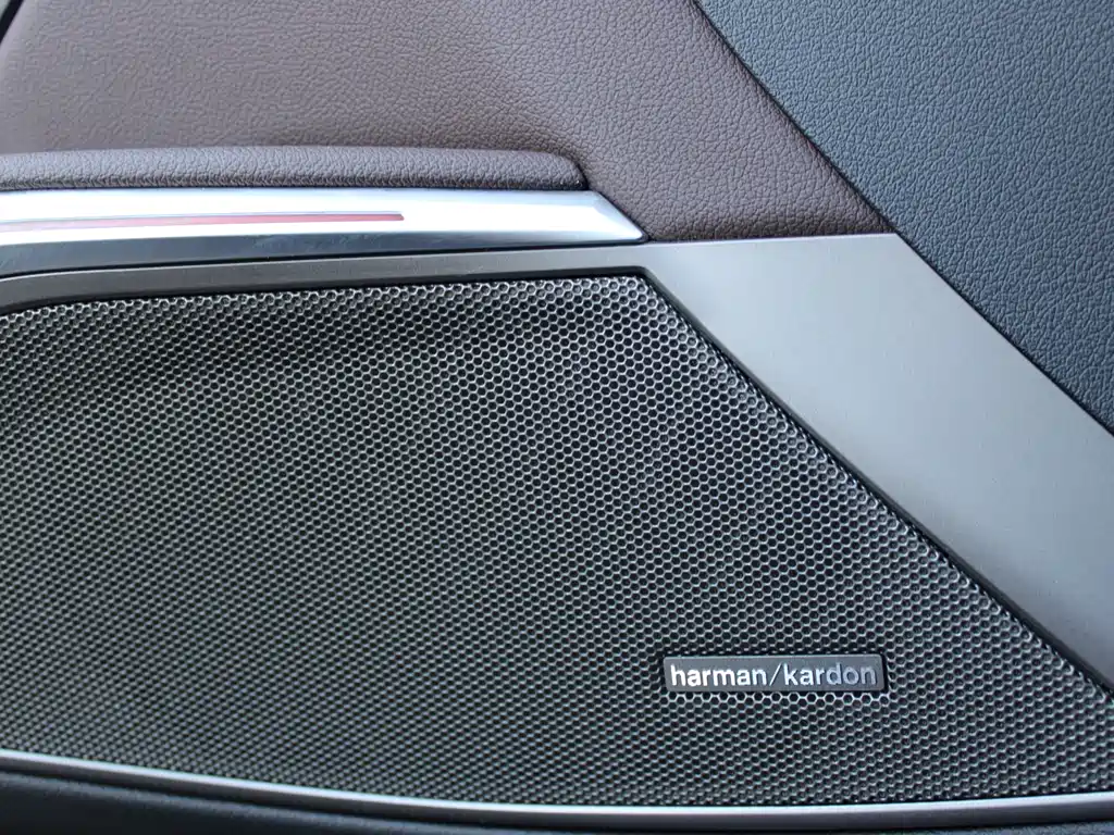 BMW 3 Series 2020 — фото 15
