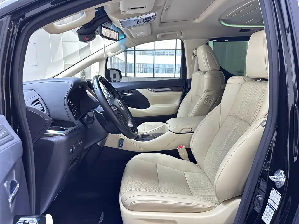 Toyota Alphard 2022 — фото 9