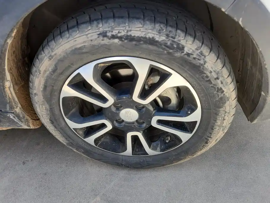 Geely Vision X3 2018
