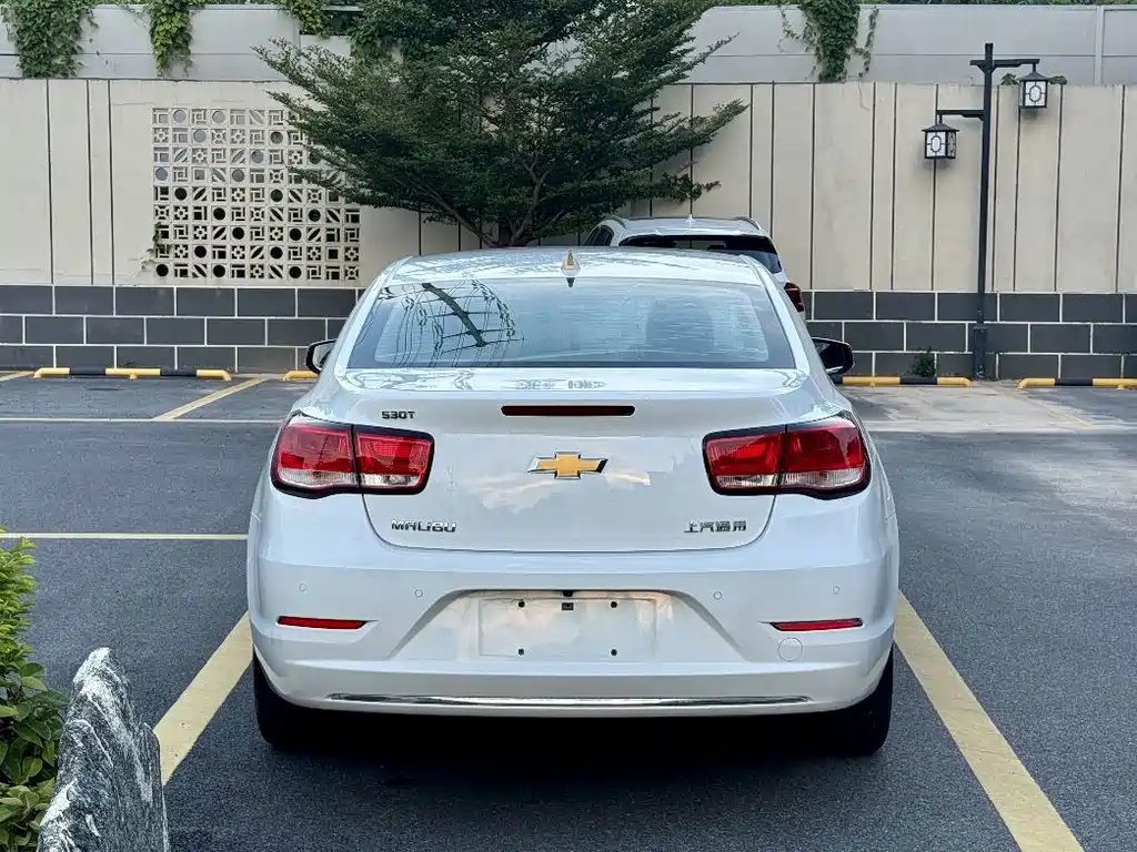 Chevrolet Malibu 2018 — фото 8