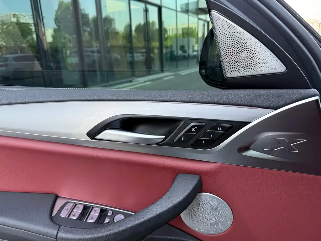 BMW X4 2022 — фото 15