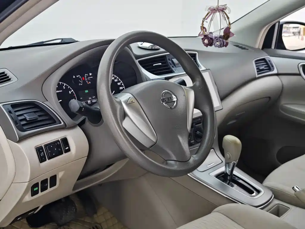 Nissan Sylphy 2013 — фото 13