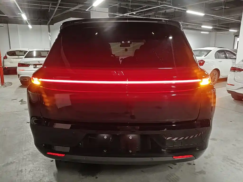 Li Auto Li L8 2024