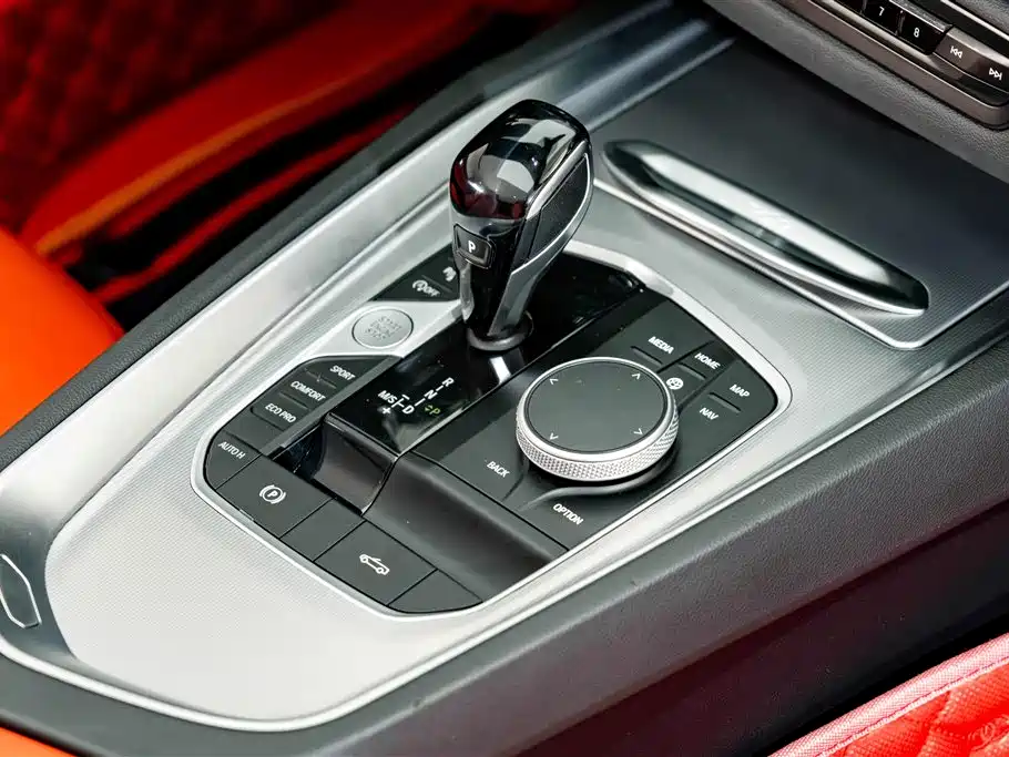 BMW Z4 2021 — фото 25