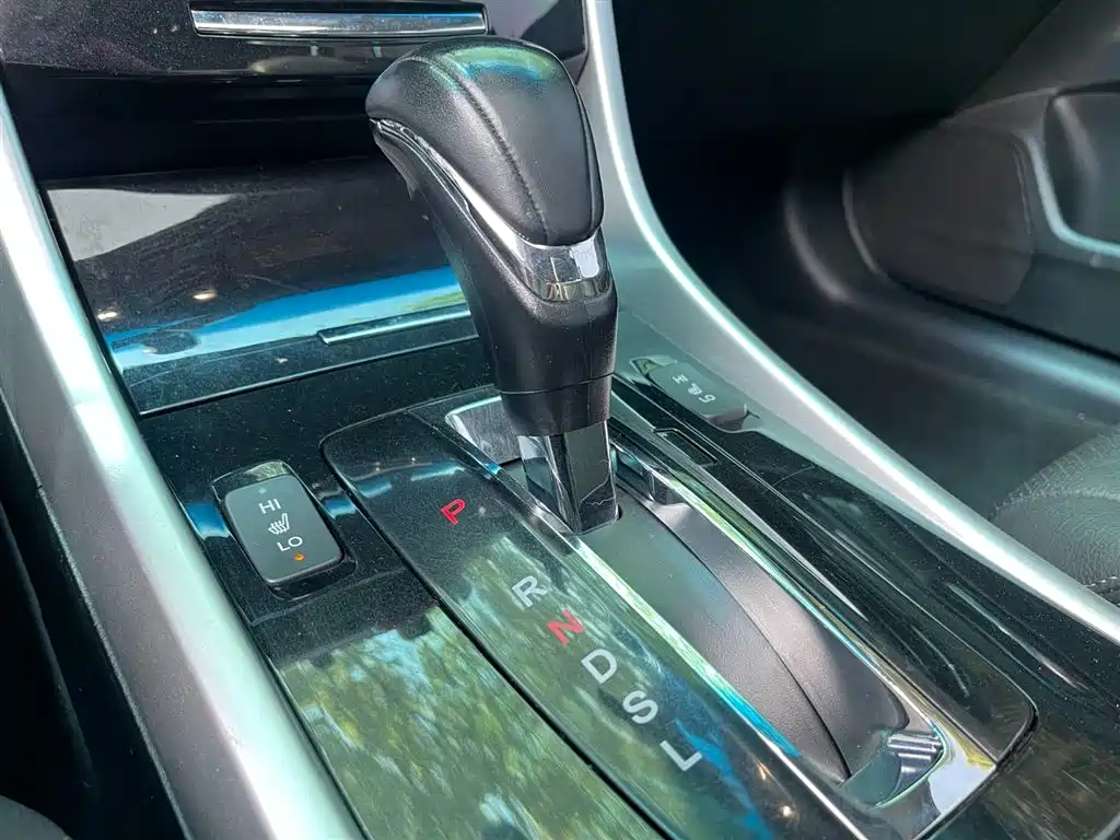 Honda Accord 2018 — фото 11