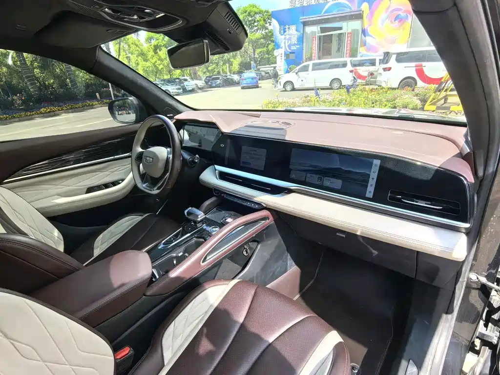 Geely Xingyue L 2022 — фото 10
