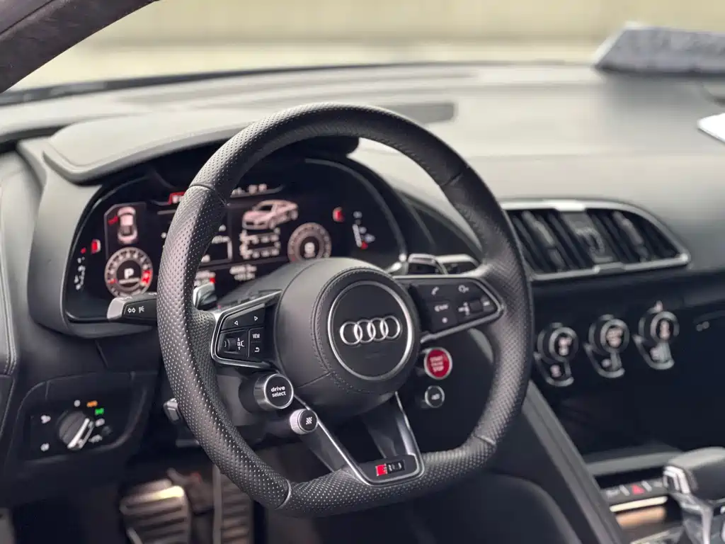 Audi R8 2018 — фото 8