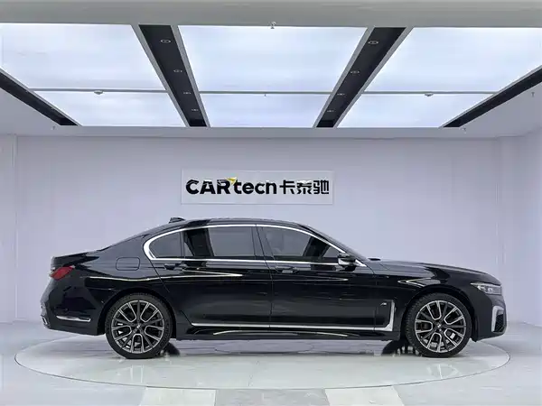 BMW 7 Series 2021