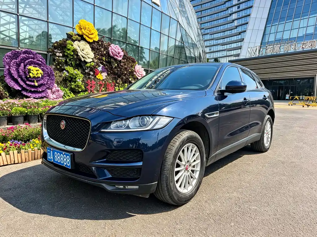 Jaguar F-PACE 2018