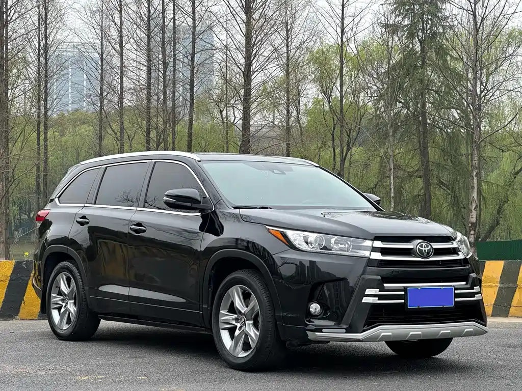 Toyota Highlander 2020 — фото 3