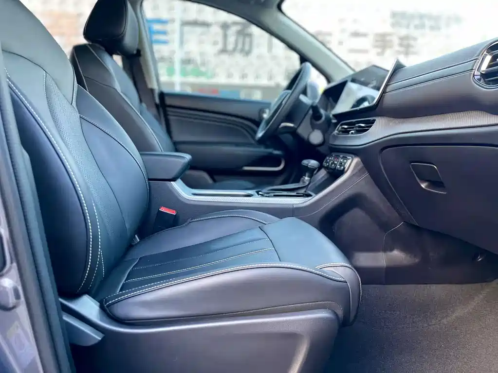 GAC Trumpchi GS3 2021 — фото 16