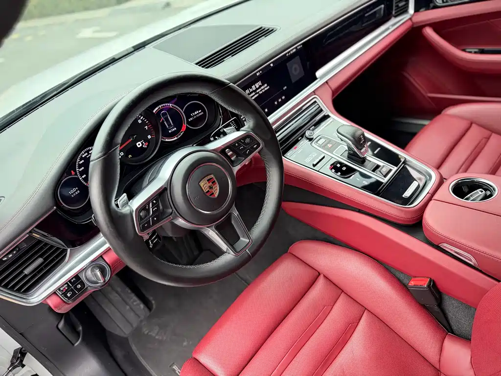 Porsche Panamera 2018 — фото 10