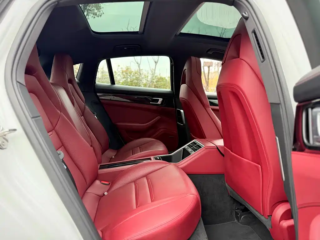 Porsche Panamera 2018 — фото 16