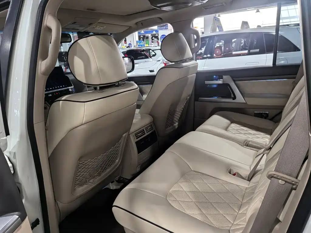 Toyota Land Cruiser 2015 — фото 8