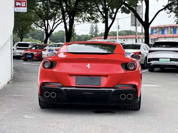 Ferrari Portofino 2021