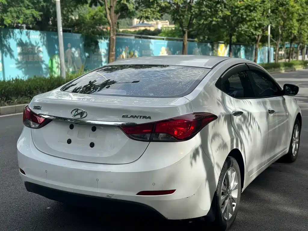 Hyundai Elantra 2017