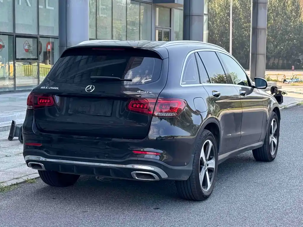 Mercedes-Benz GLC 2023