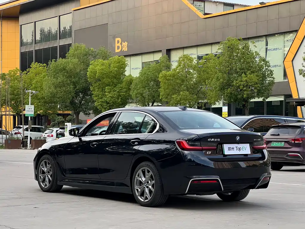 BMW i3 2022