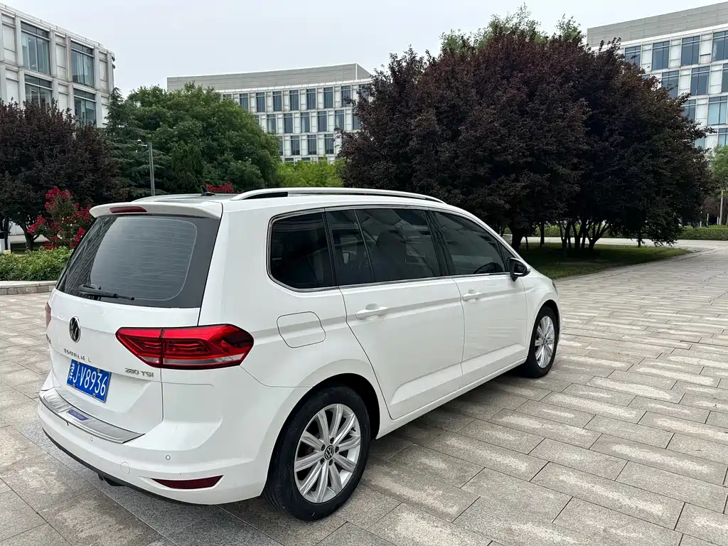 Volkswagen Touran 2022