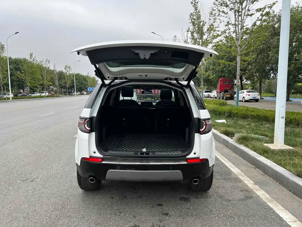 Land Rover Discovery Sport 2019 — фото 18
