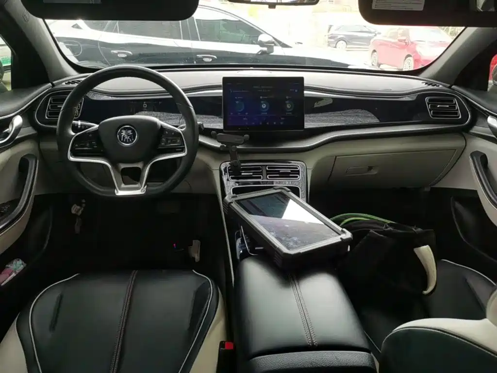 BYD Qin PLUS 2021 — фото 10