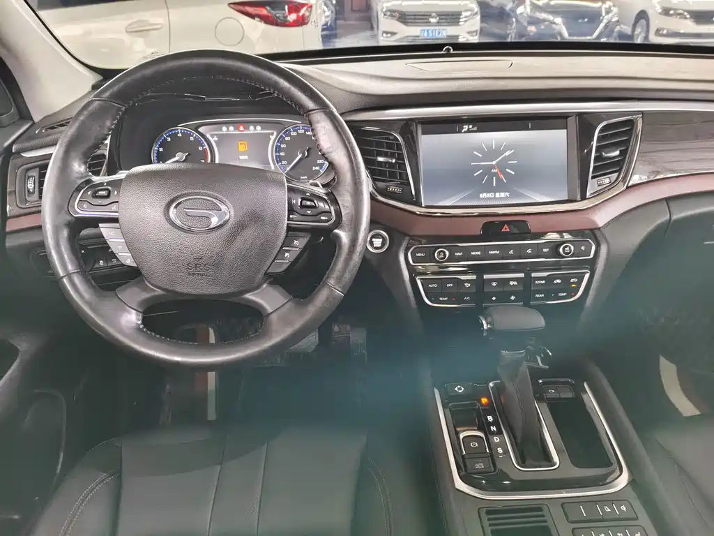 GAC Trumpchi GS8 2018 — фото 5