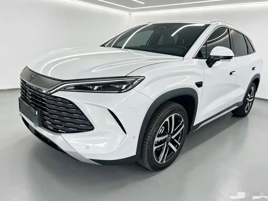 BYD Song L DM-i 2025 — фото 1