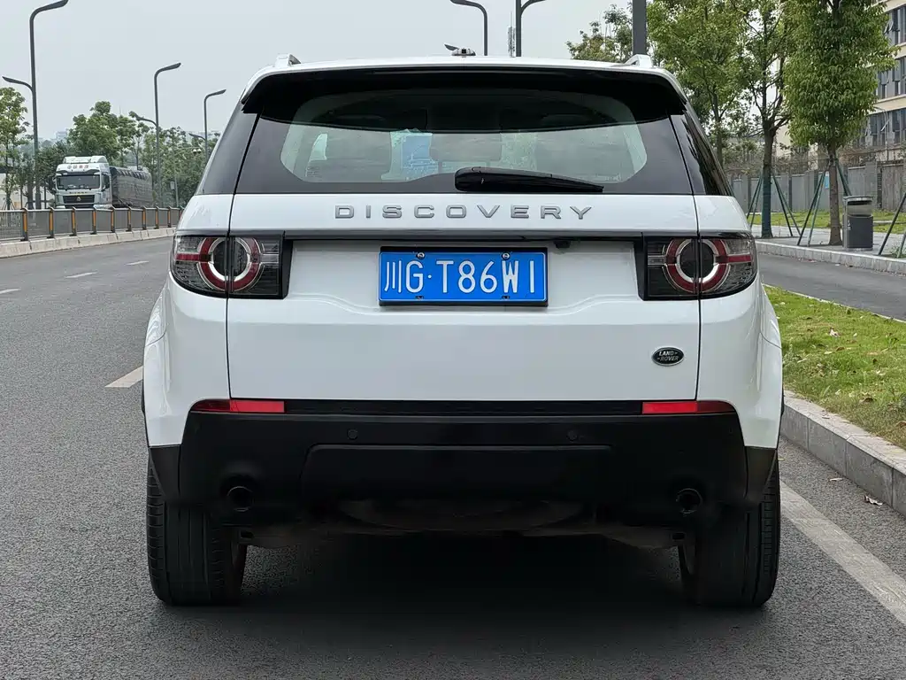 Land Rover Discovery Sport 2016 — фото 15