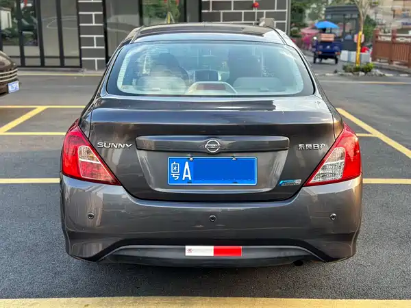 Nissan Sunny 2014