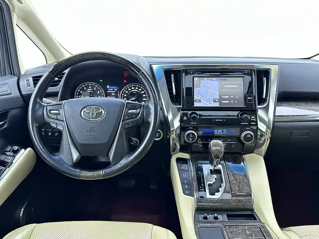 Toyota Alphard 2019 — фото 9