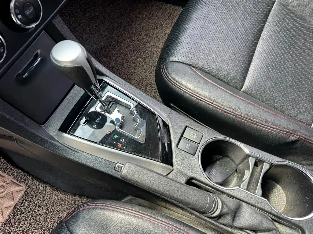 Toyota Corolla 2019 — фото 13